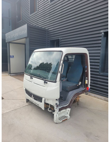 Mitsubishi Fuso S TYPE - NARROW - Кабина и интериор за Камион: снимка 2 Mitsubishi Fuso S TYPE - NARROW - Кабина и интериор за Камион: снимка 2