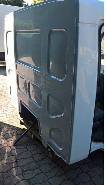 Renault PREMIUM DISTRIBUTION - KERAX - Кабина и интериор за Камион: снимка 3 Renault PREMIUM DISTRIBUTION - KERAX - Кабина и интериор за Камион: снимка 3