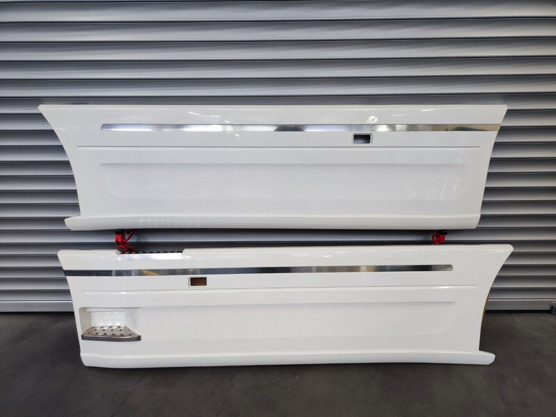 Scania FAIRINGS / CARENE wb 3700 mm - Аеродинамика/ Спойлер за Камион: снимка 1 Scania FAIRINGS / CARENE wb 3700 mm - Аеродинамика/ Спойлер за Камион: снимка 1