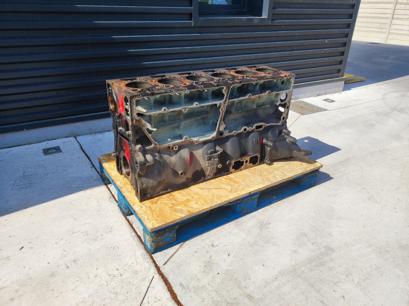 Scania - Цилиндров блок за Камион: снимка 3 Scania - Цилиндров блок за Камион: снимка 3