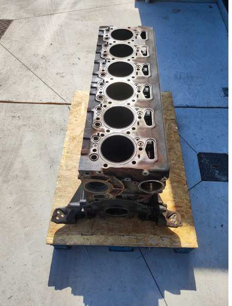 Scania - Цилиндров блок за Камион: снимка 5 Scania - Цилиндров блок за Камион: снимка 5