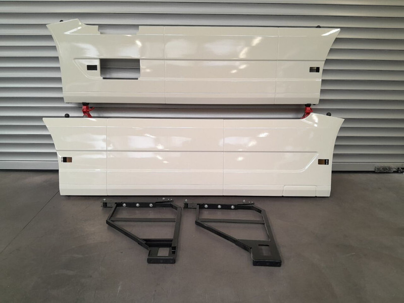 Volvo FH EURO 6 SIDESKIRT / CARENE - Аеродинамика/ Спойлер за Камион: снимка 1 Volvo FH EURO 6 SIDESKIRT / CARENE - Аеродинамика/ Спойлер за Камион: снимка 1