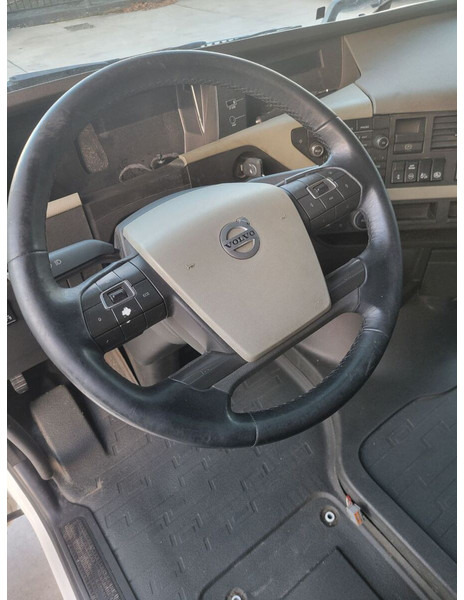 Кабина и интериор за Камион Volvo FH: снимка 9 Кабина и интериор за Камион Volvo FH: снимка 9