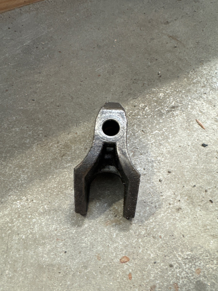 DAF BRACKET INJEKTOR 1791123 - Двигател и части за Камион: снимка 2 DAF BRACKET INJEKTOR 1791123 - Двигател и части за Камион: снимка 2