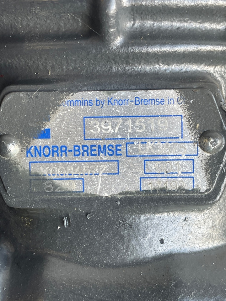 DAF COMPRESSOR 1409441 - Двигател и части за Камион: снимка 2 DAF COMPRESSOR 1409441 - Двигател и части за Камион: снимка 2