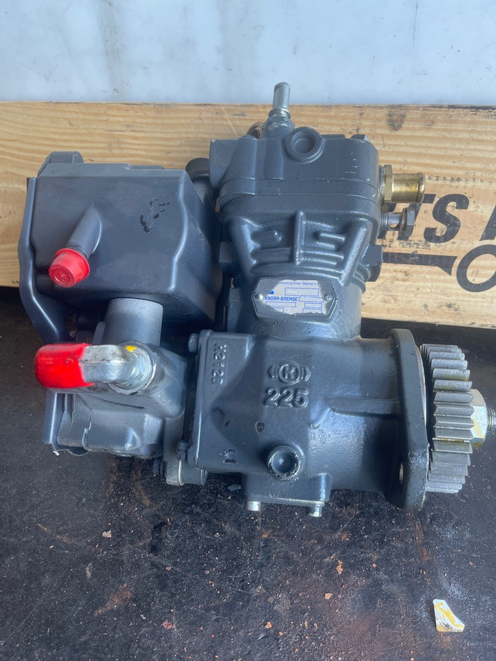 DAF COMPRESSOR 1409441 - Двигател и части за Камион: снимка 1 DAF COMPRESSOR 1409441 - Двигател и части за Камион: снимка 1