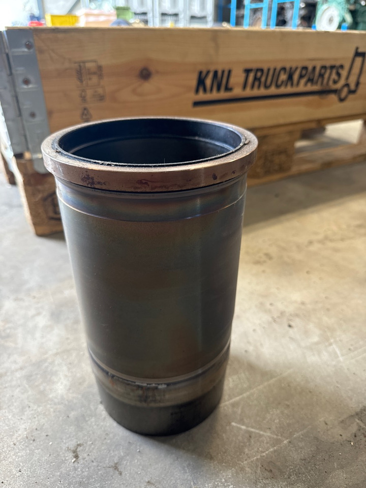 DAF CYLINDERS 1935136 - Двигател и части за Камион: снимка 1 DAF CYLINDERS 1935136 - Двигател и части за Камион: снимка 1