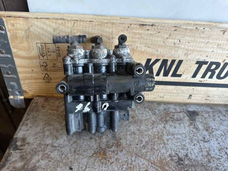 DAF VALVE ECAS 2020258 - Спирачен клапан за Камион: снимка 1 DAF VALVE ECAS 2020258 - Спирачен клапан за Камион: снимка 1