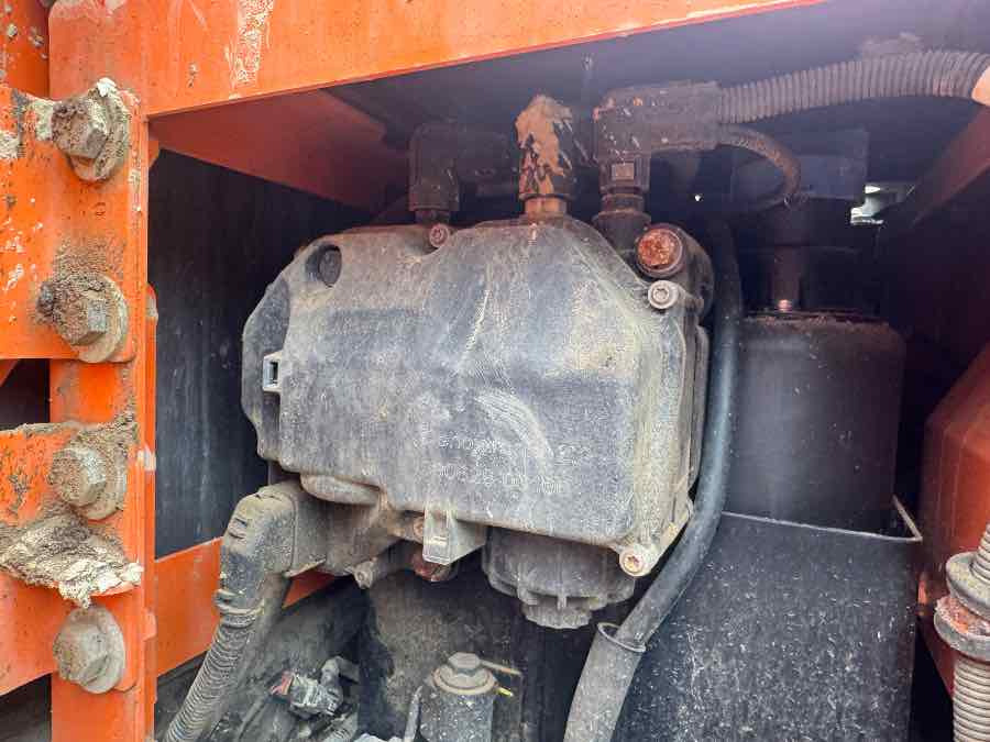 DOOSAN DX255LC-5 EXCAVATOR FOR PARTS - Верижен багер: снимка 2 DOOSAN DX255LC-5 EXCAVATOR FOR PARTS - Верижен багер: снимка 2