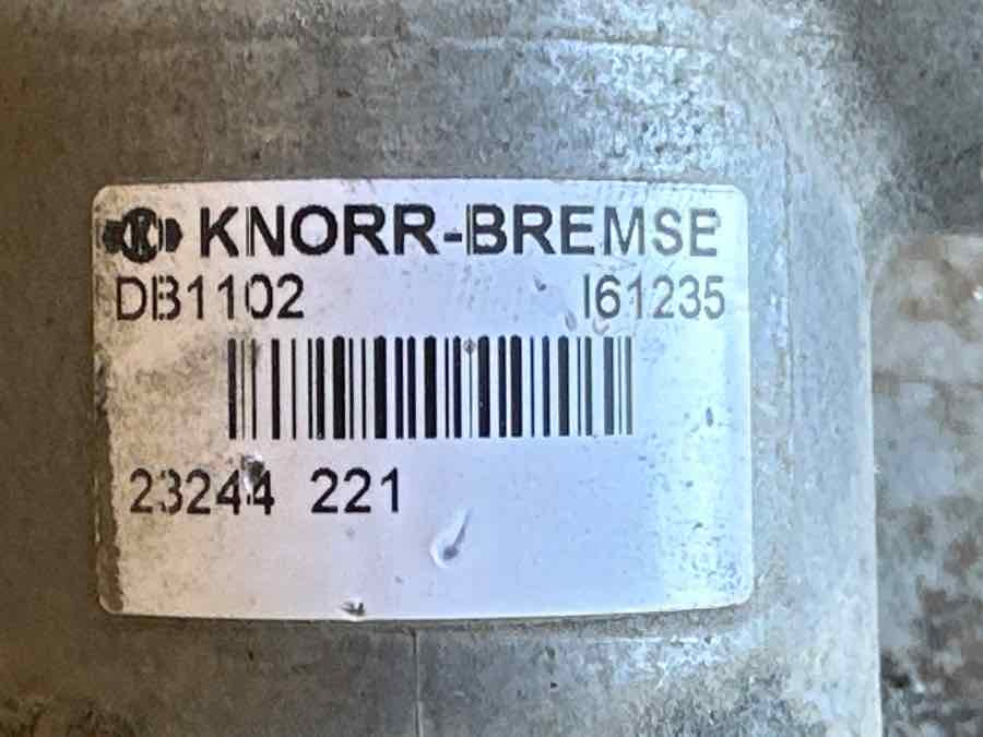 EKERI KNORR-BREMSE VALVE DB1102 I61235 - Клапа: снимка 3 EKERI KNORR-BREMSE VALVE DB1102 I61235 - Клапа: снимка 3