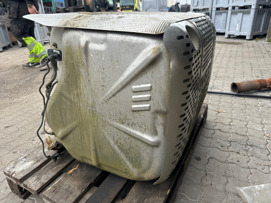 IVECO EXHAUST 5801429216 - Катализатор за Камион: снимка 2 IVECO EXHAUST 5801429216 - Катализатор за Камион: снимка 2