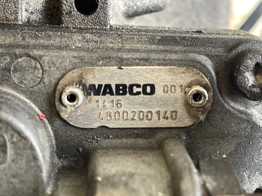 IVECO STRALIS FOOT BRAKE VALVE 4800200140 - Спирачен клапан за Камион: снимка 3 IVECO STRALIS FOOT BRAKE VALVE 4800200140 - Спирачен клапан за Камион: снимка 3