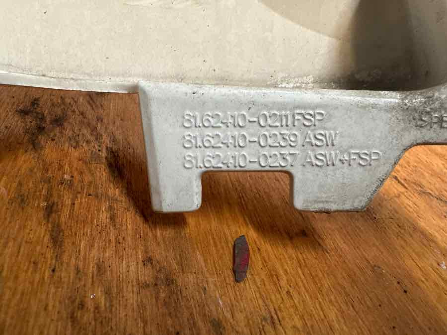 MAN COVER PILLAR LEFT 81.62410-0208 - Кабина и интериор за Камион: снимка 4 MAN COVER PILLAR LEFT 81.62410-0208 - Кабина и интериор за Камион: снимка 4