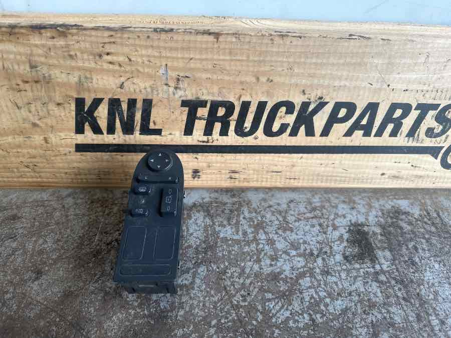 MAN DOOR MODULE 81.25806-7102 - Електрическа система за Камион: снимка 1 MAN DOOR MODULE 81.25806-7102 - Електрическа система за Камион: снимка 1