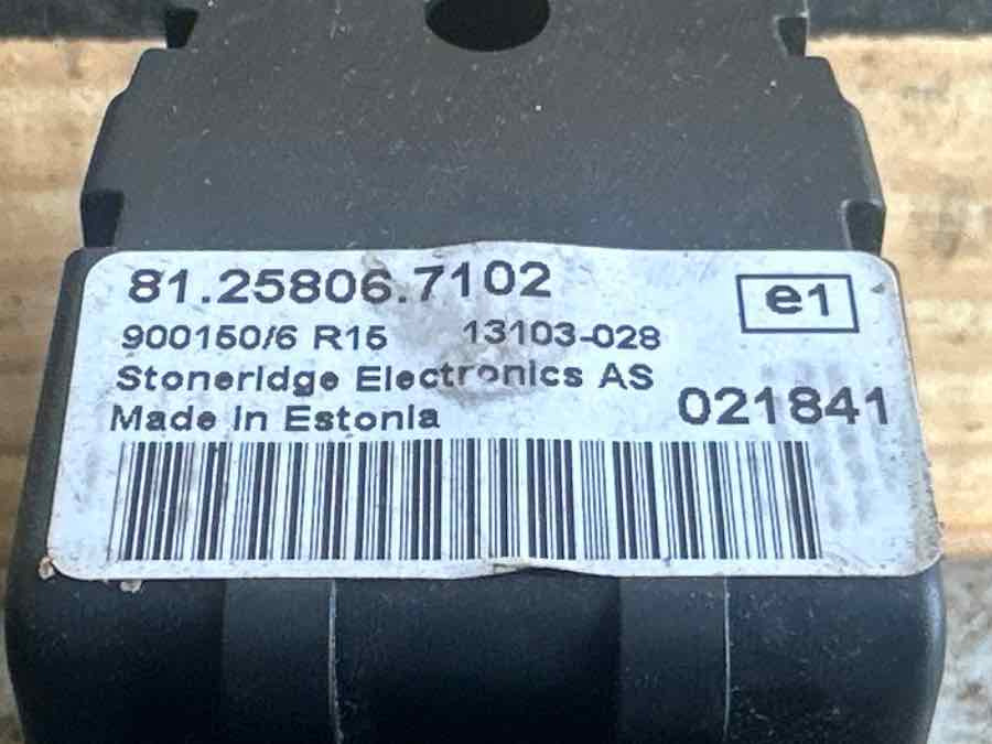 MAN DOOR MODULE 81.25806-7102 - Електрическа система за Камион: снимка 2 MAN DOOR MODULE 81.25806-7102 - Електрическа система за Камион: снимка 2