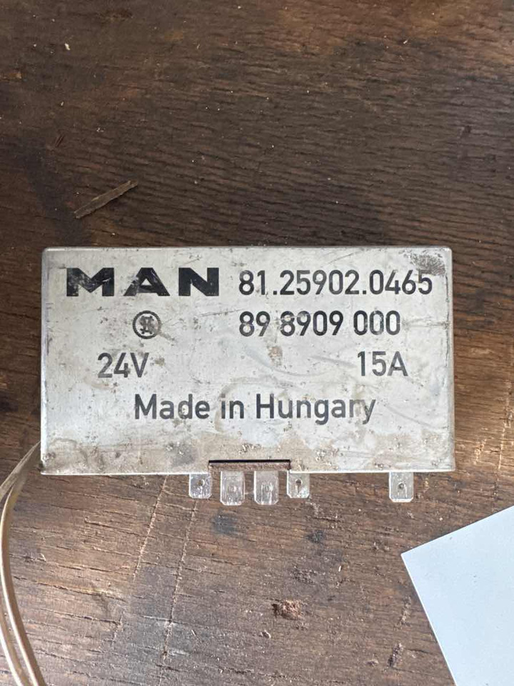 MAN ECU 81.25902-0465 - Електрическа система за Камион: снимка 1 MAN ECU 81.25902-0465 - Електрическа система за Камион: снимка 1