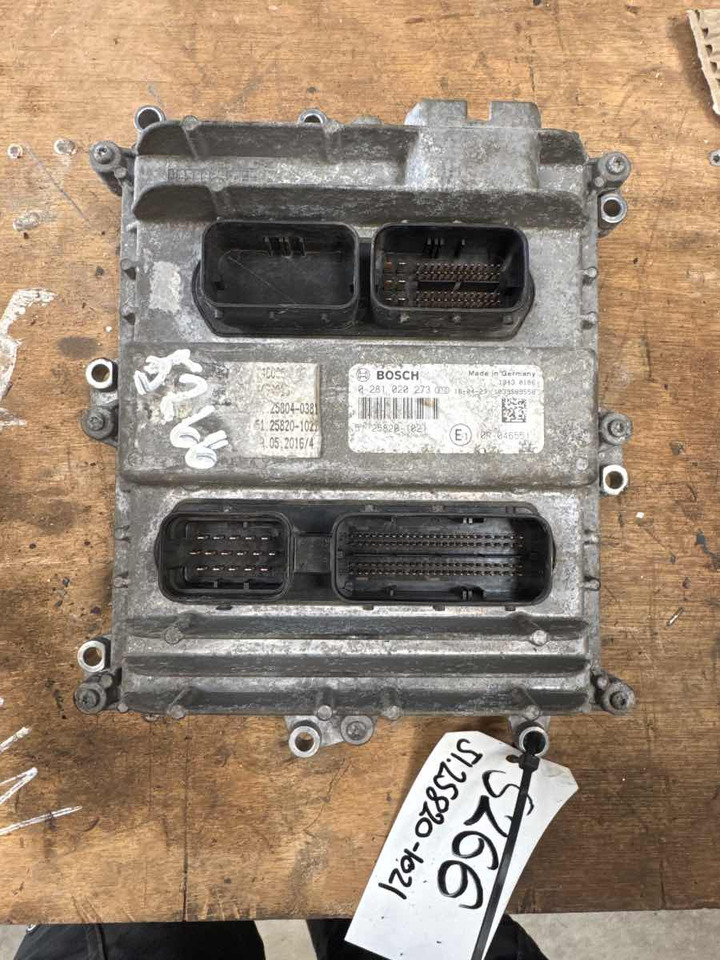 MAN ENGINE ECU 51.25804-7381 - Електрическа система за Камион: снимка 1 MAN ENGINE ECU 51.25804-7381 - Електрическа система за Камион: снимка 1