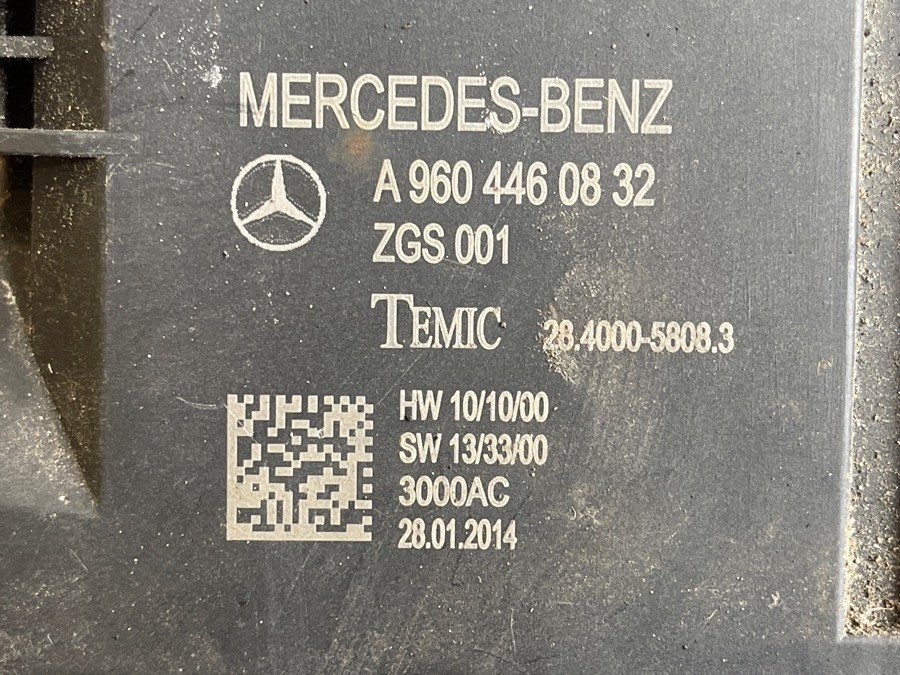 MERCEDES DOOR ECU A9604460832 - Електрическа система за Камион: снимка 2 MERCEDES DOOR ECU A9604460832 - Електрическа система за Камион: снимка 2