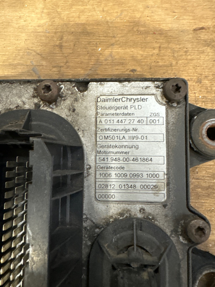MERCEDES ENGINE ECU A0034462940 - Електрическа система за Камион: снимка 2 MERCEDES ENGINE ECU A0034462940 - Електрическа система за Камион: снимка 2