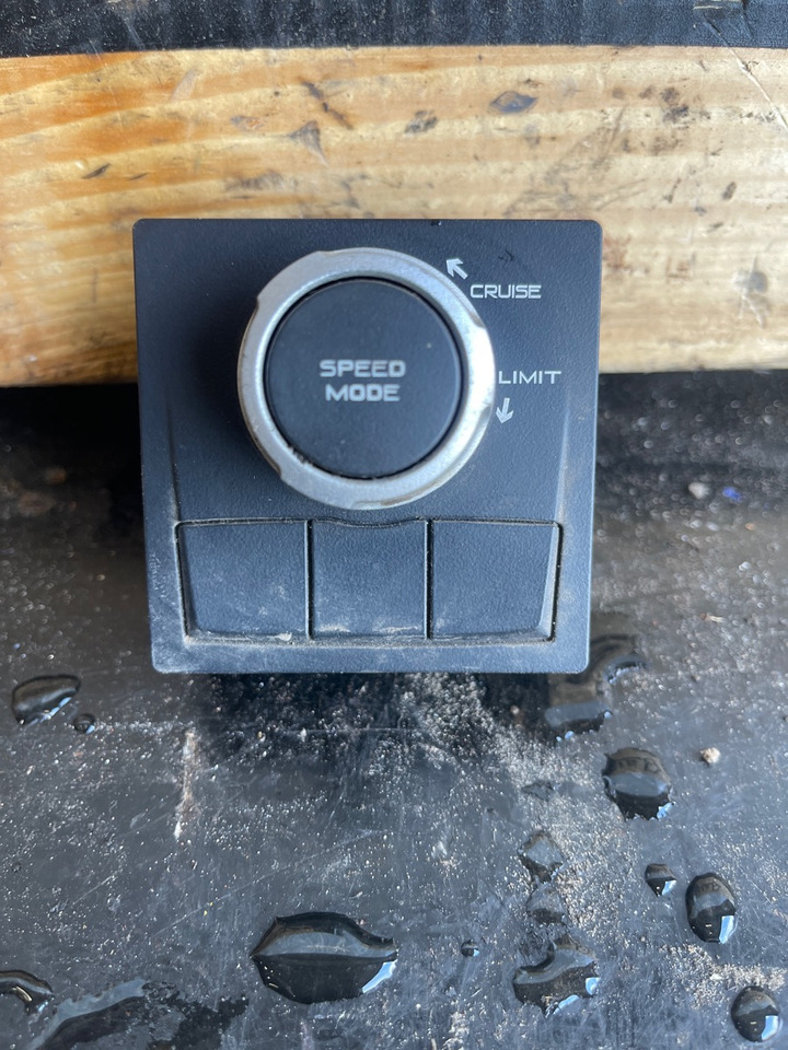 RENAULT ECU 7421995066 - Кабина и интериор за Камион: снимка 1 RENAULT ECU 7421995066 - Кабина и интериор за Камион: снимка 1