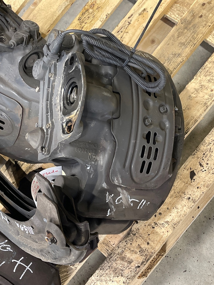 SCANIA 2475273 - Глава на блока за Камион: снимка 1 SCANIA 2475273 - Глава на блока за Камион: снимка 1