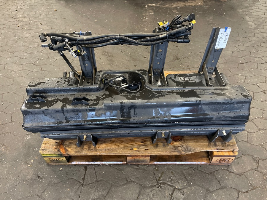 SCANIA ADBLUE TANK 2173147 - Резервоар за AdBlue за Камион: снимка 1 SCANIA ADBLUE TANK 2173147 - Резервоар за AdBlue за Камион: снимка 1