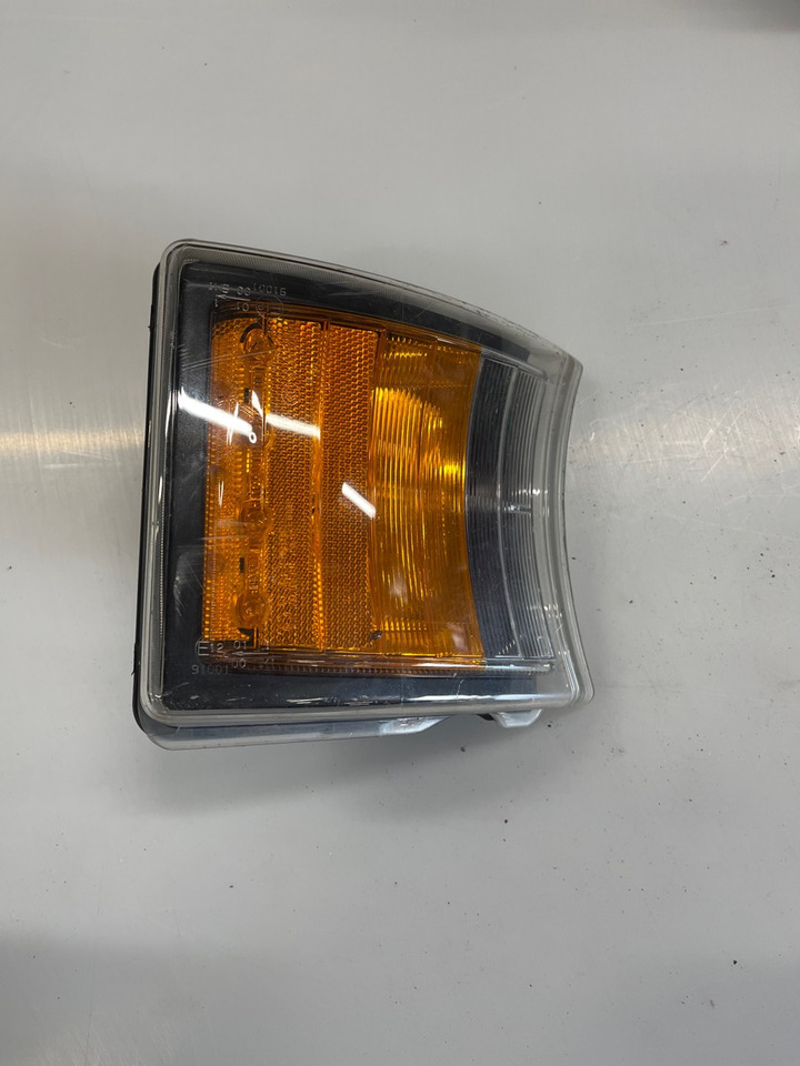 SCANIA BLINK LAMP 2241545 - Светлина/ Осветление за Камион: снимка 2 SCANIA BLINK LAMP 2241545 - Светлина/ Осветление за Камион: снимка 2