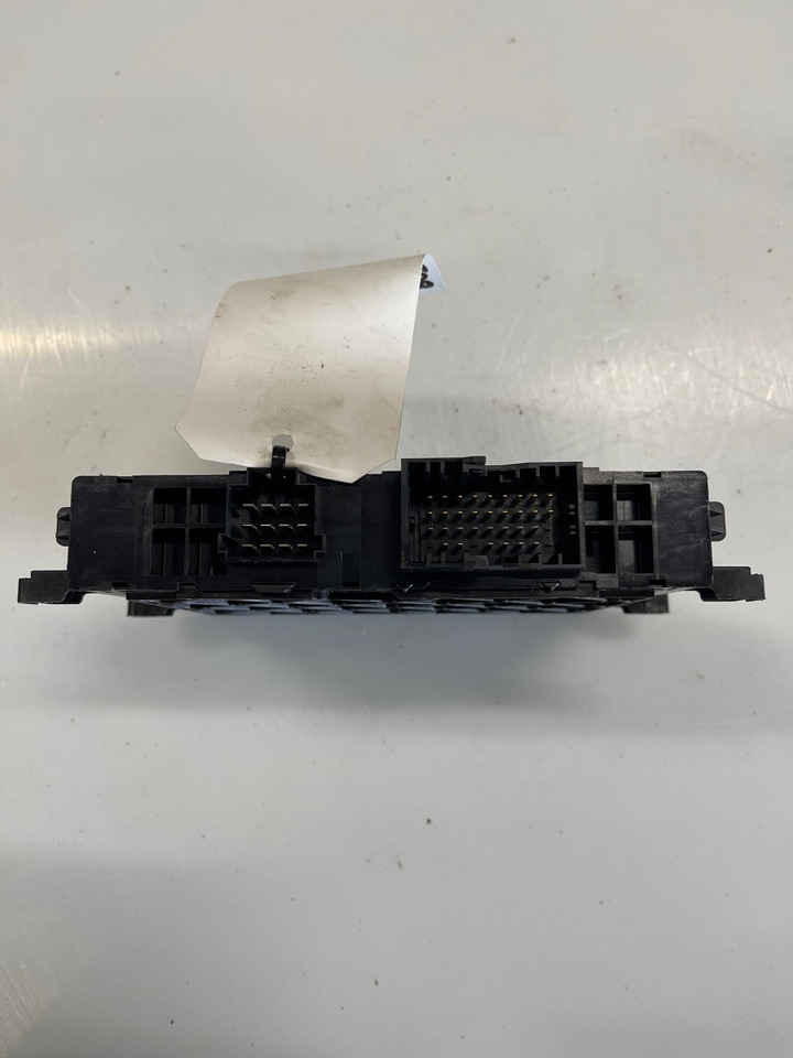 SCANIA ECU DCS 2718143 - Електрическа система за Камион: снимка 2 SCANIA ECU DCS 2718143 - Електрическа система за Камион: снимка 2