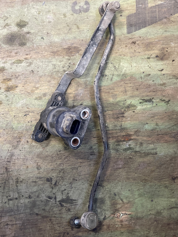 SCANIA LEVEL SENSOR 1889797 - Окачване за Камион: снимка 1 SCANIA LEVEL SENSOR 1889797 - Окачване за Камион: снимка 1