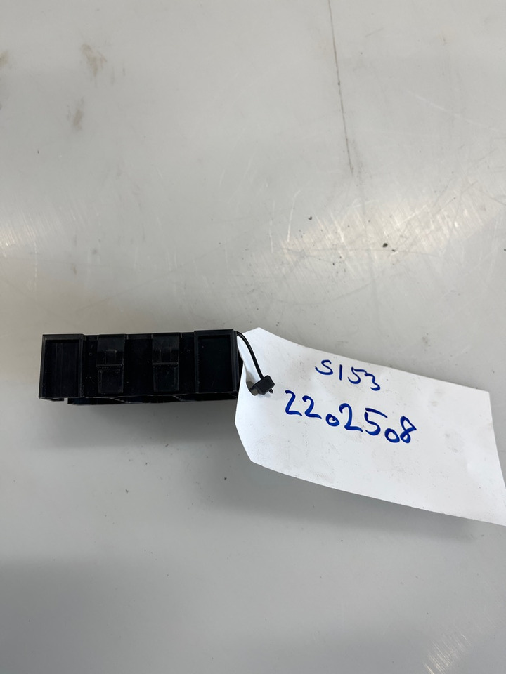 SCANIA PANEL 2202508 - Табло за Камион: снимка 2 SCANIA PANEL 2202508 - Табло за Камион: снимка 2