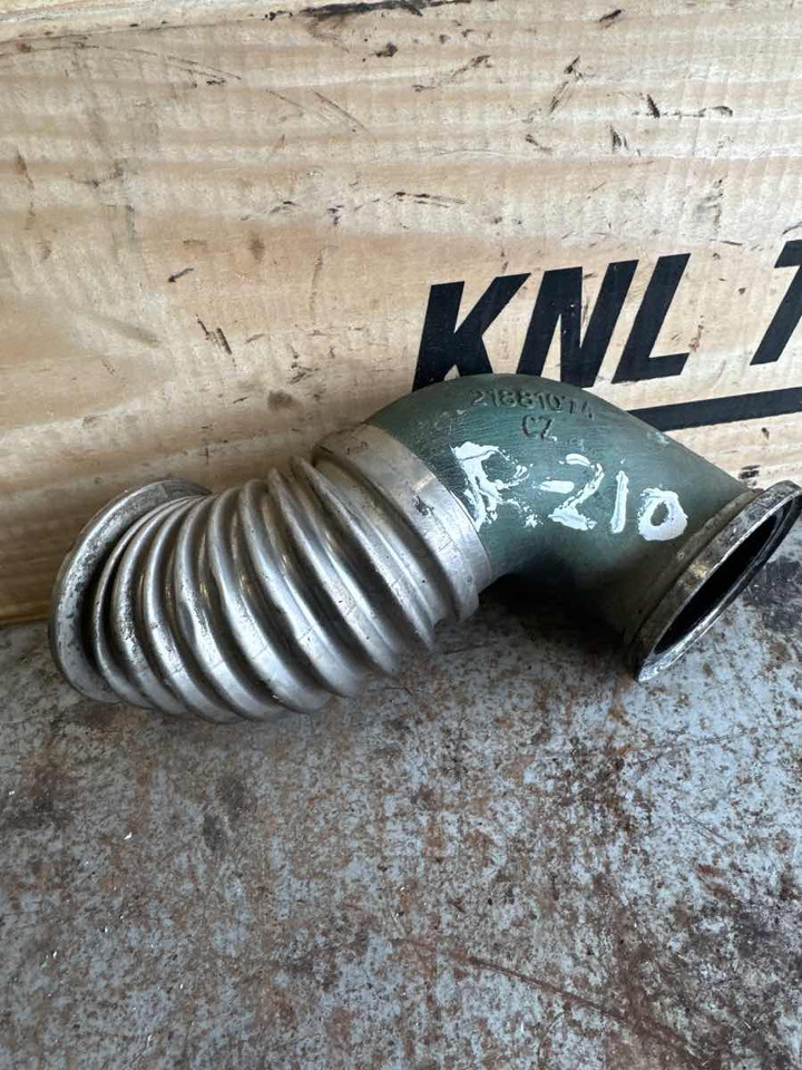 VOLVO PIPE 21881074 - Всмукателна тръба за Камион: снимка 1 VOLVO PIPE 21881074 - Всмукателна тръба за Камион: снимка 1
