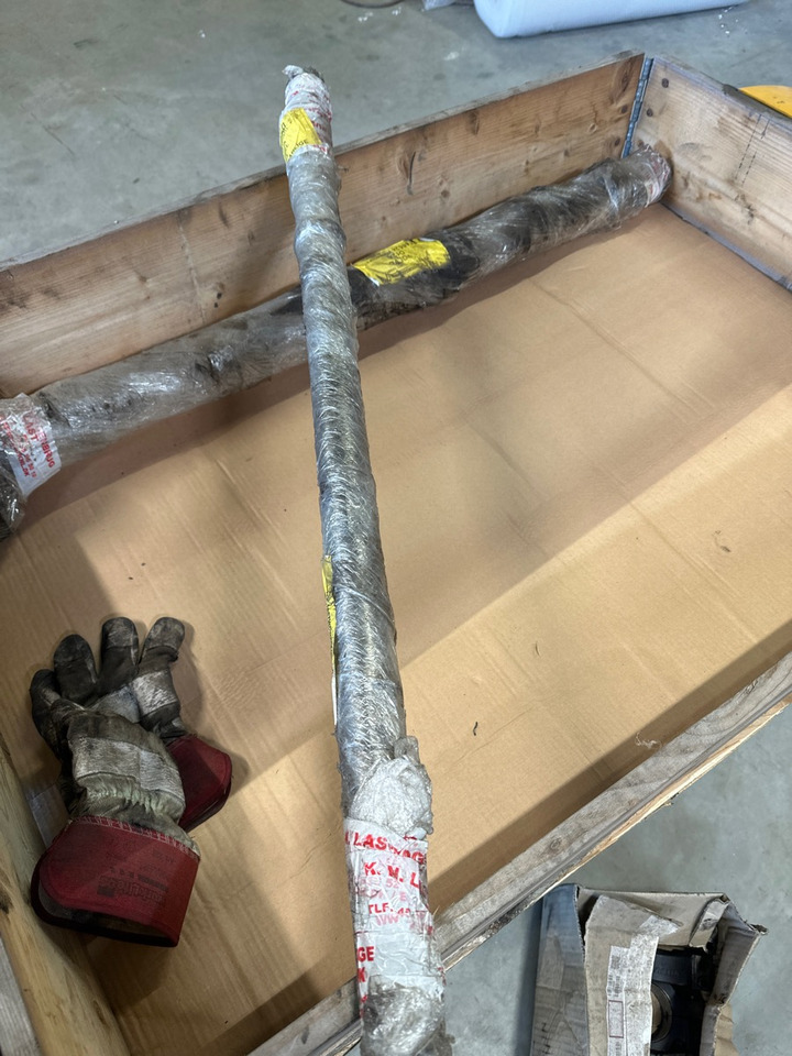 VOLVO ROLLER AXEL 20510623 - Двигател и части за Камион: снимка 1 VOLVO ROLLER AXEL 20510623 - Двигател и части за Камион: снимка 1