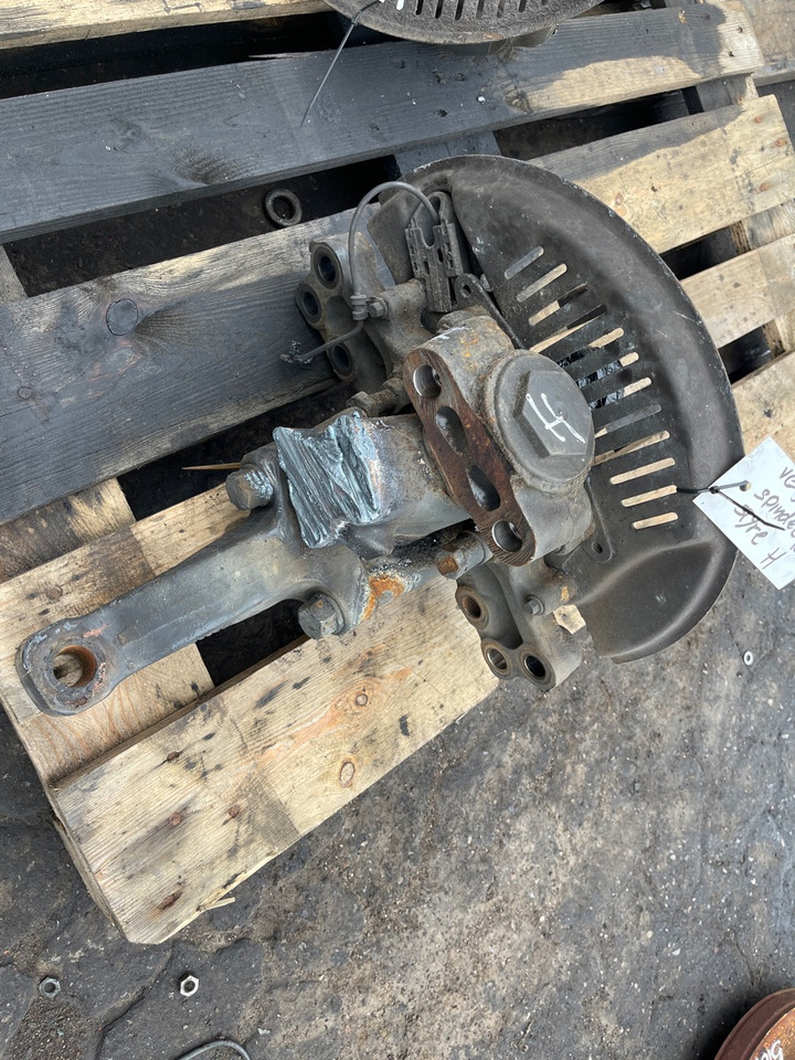 VOLVO STEERING KNUCKLE 22848431 - Шенкел: снимка 2 VOLVO STEERING KNUCKLE 22848431 - Шенкел: снимка 2