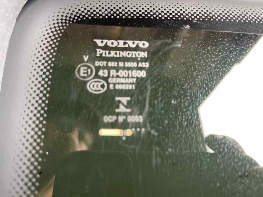 VOLVO SUNROOF 84415477 - Кабина и интериор за Камион: снимка 4 VOLVO SUNROOF 84415477 - Кабина и интериор за Камион: снимка 4
