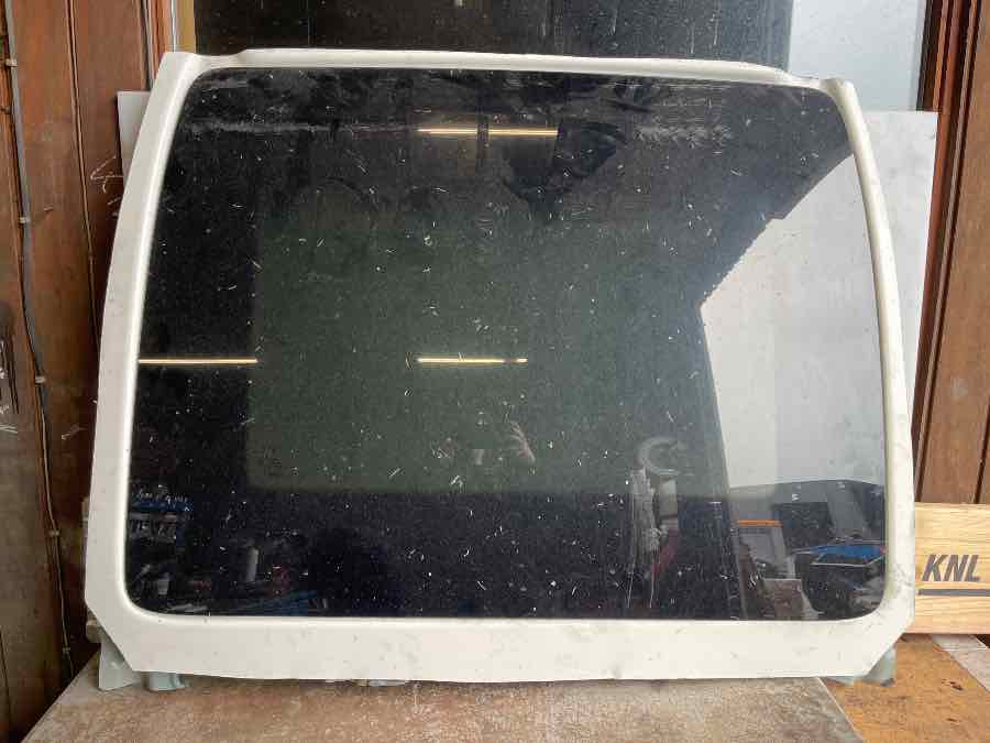 VOLVO SUNROOF 84415477 - Кабина и интериор за Камион: снимка 1 VOLVO SUNROOF 84415477 - Кабина и интериор за Камион: снимка 1
