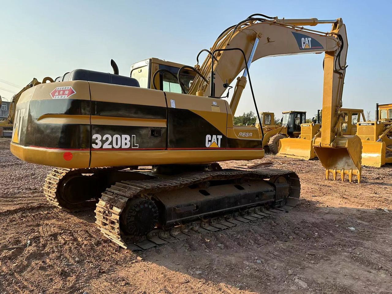 CAT 320B excavator - Верижен багер: снимка 2 CAT 320B excavator - Верижен багер: снимка 2