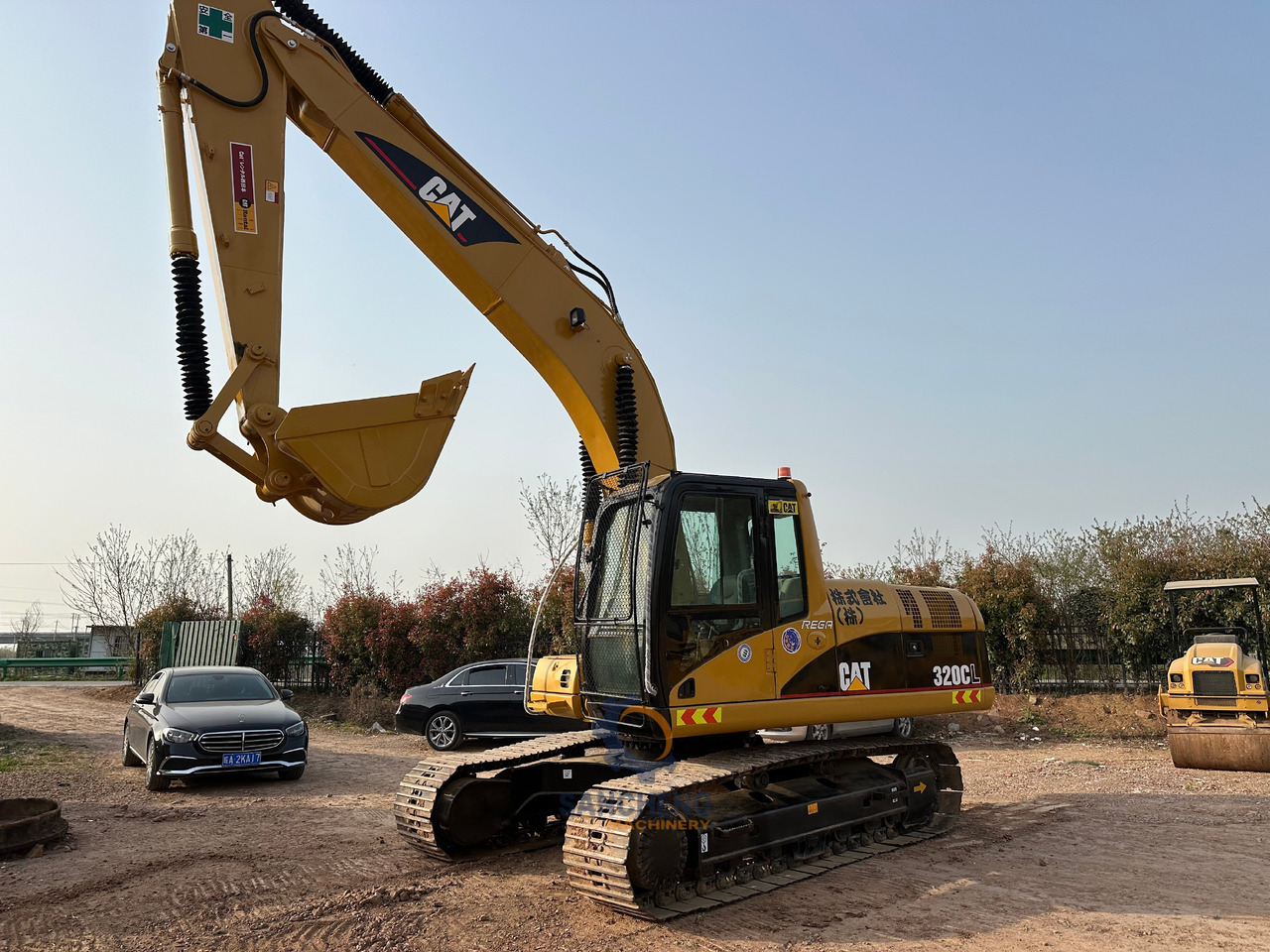 CAT 320CL - Верижен багер: снимка 2 CAT 320CL - Верижен багер: снимка 2