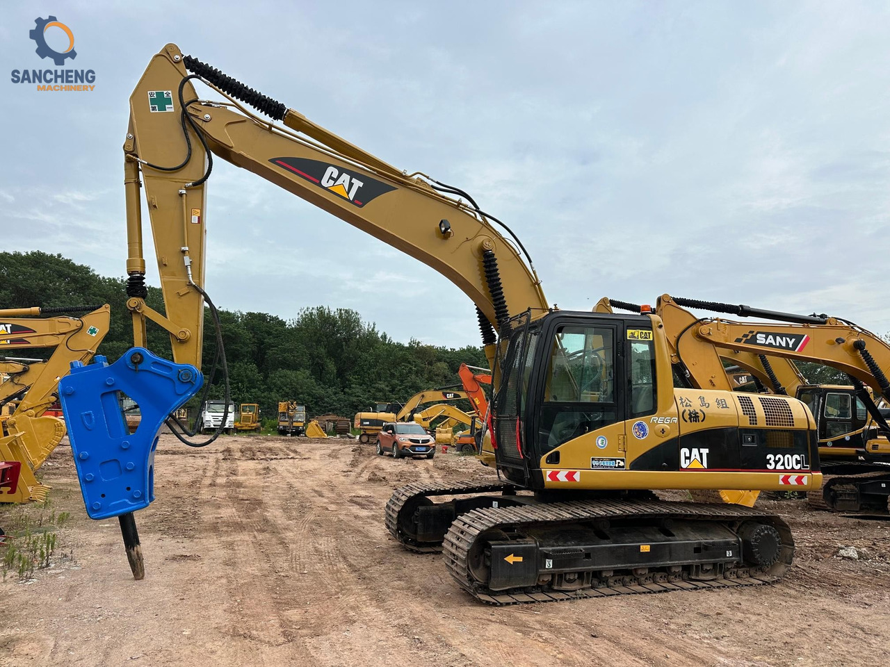 CAT 320CL excavator with hammer - Верижен багер: снимка 1 CAT 320CL excavator with hammer - Верижен багер: снимка 1