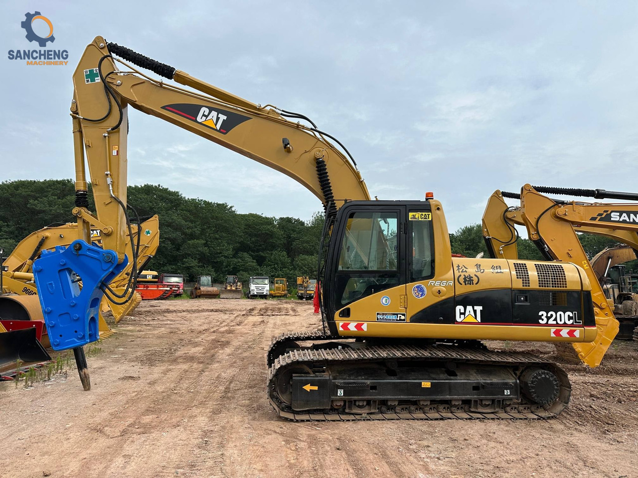 CAT 320CL with hammer crawler excavator - Верижен багер: снимка 4 CAT 320CL with hammer crawler excavator - Верижен багер: снимка 4