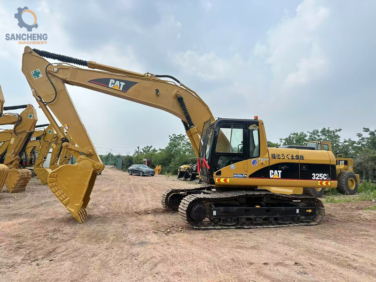 CAT 325 CL - Верижен багер: снимка 2 CAT 325 CL - Верижен багер: снимка 2