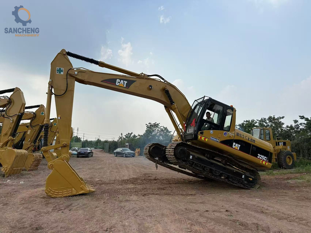 CAT 325 CL - Верижен багер: снимка 3 CAT 325 CL - Верижен багер: снимка 3
