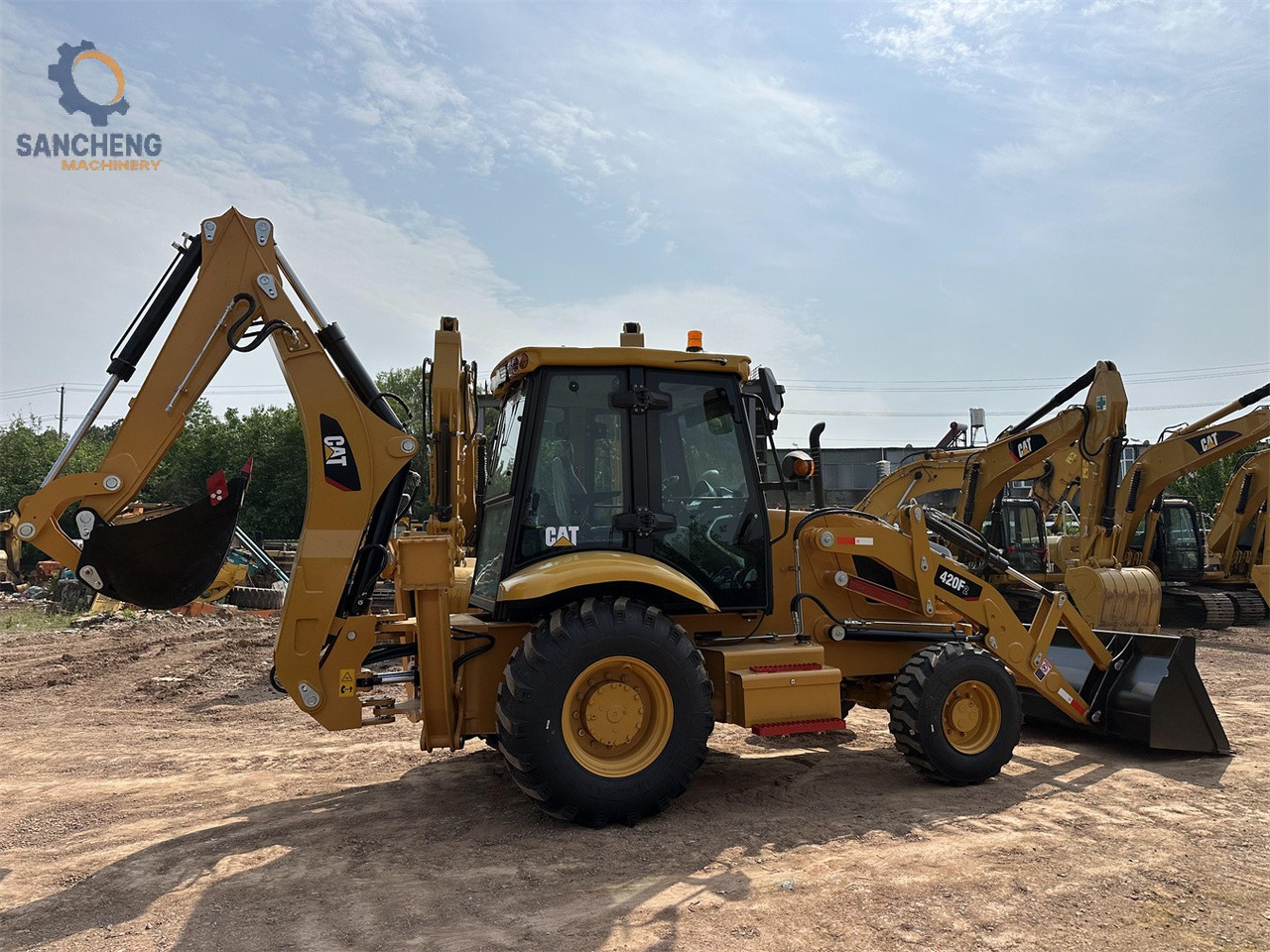 CAT 420F2 - Багер-товарач: снимка 1 CAT 420F2 - Багер-товарач: снимка 1
