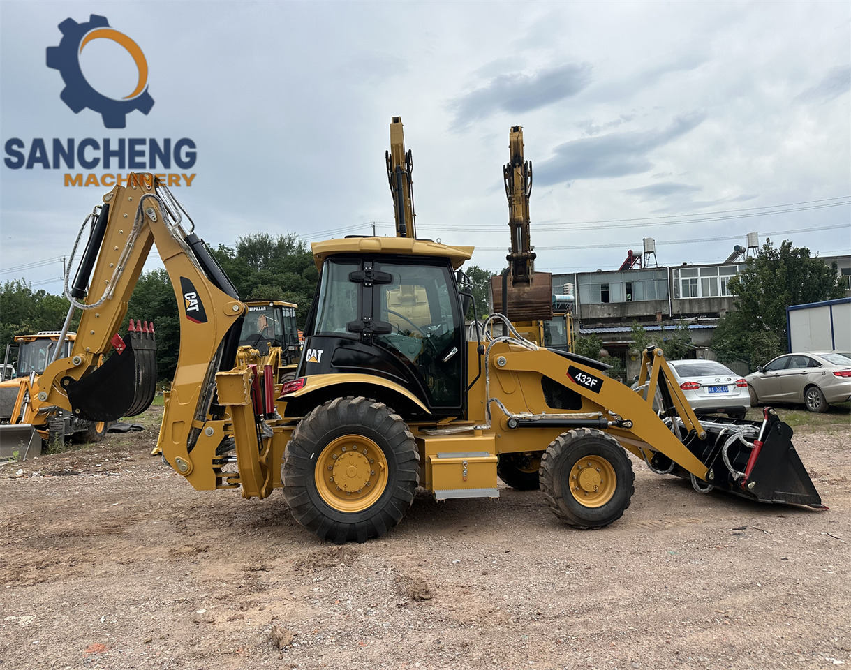 CAT 432F - Багер-товарач: снимка 1 CAT 432F - Багер-товарач: снимка 1