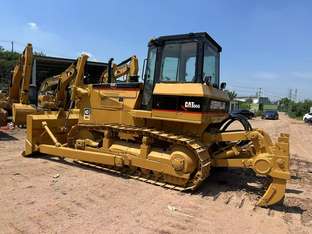 CAT D6G - Булдозер: снимка 1 CAT D6G - Булдозер: снимка 1
