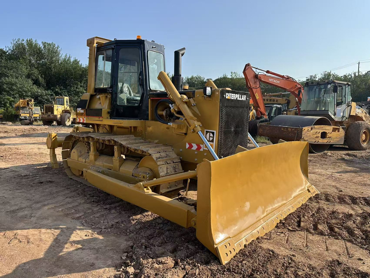 CAT D6G - Булдозер: снимка 1 CAT D6G - Булдозер: снимка 1