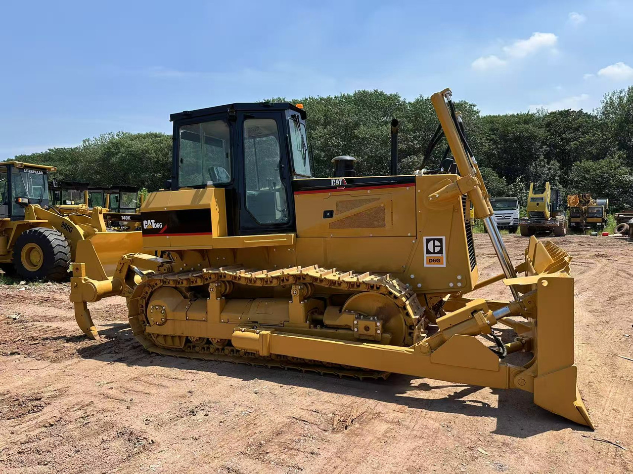 CAT D6G bulldozer - Булдозер: снимка 2 CAT D6G bulldozer - Булдозер: снимка 2