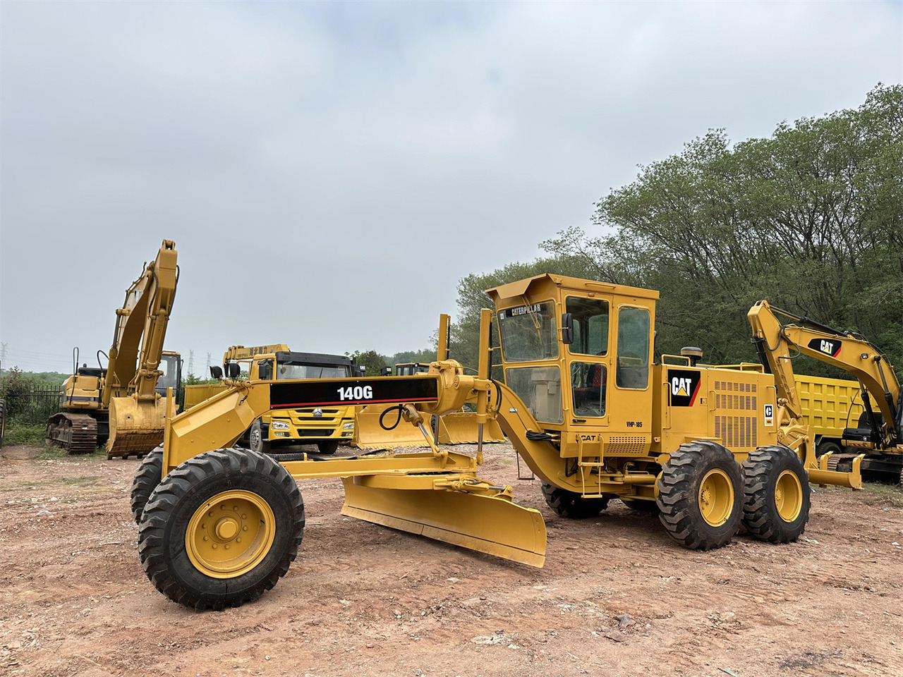 CATERPILLAR 140G - Грейдер: снимка 4 CATERPILLAR 140G - Грейдер: снимка 4