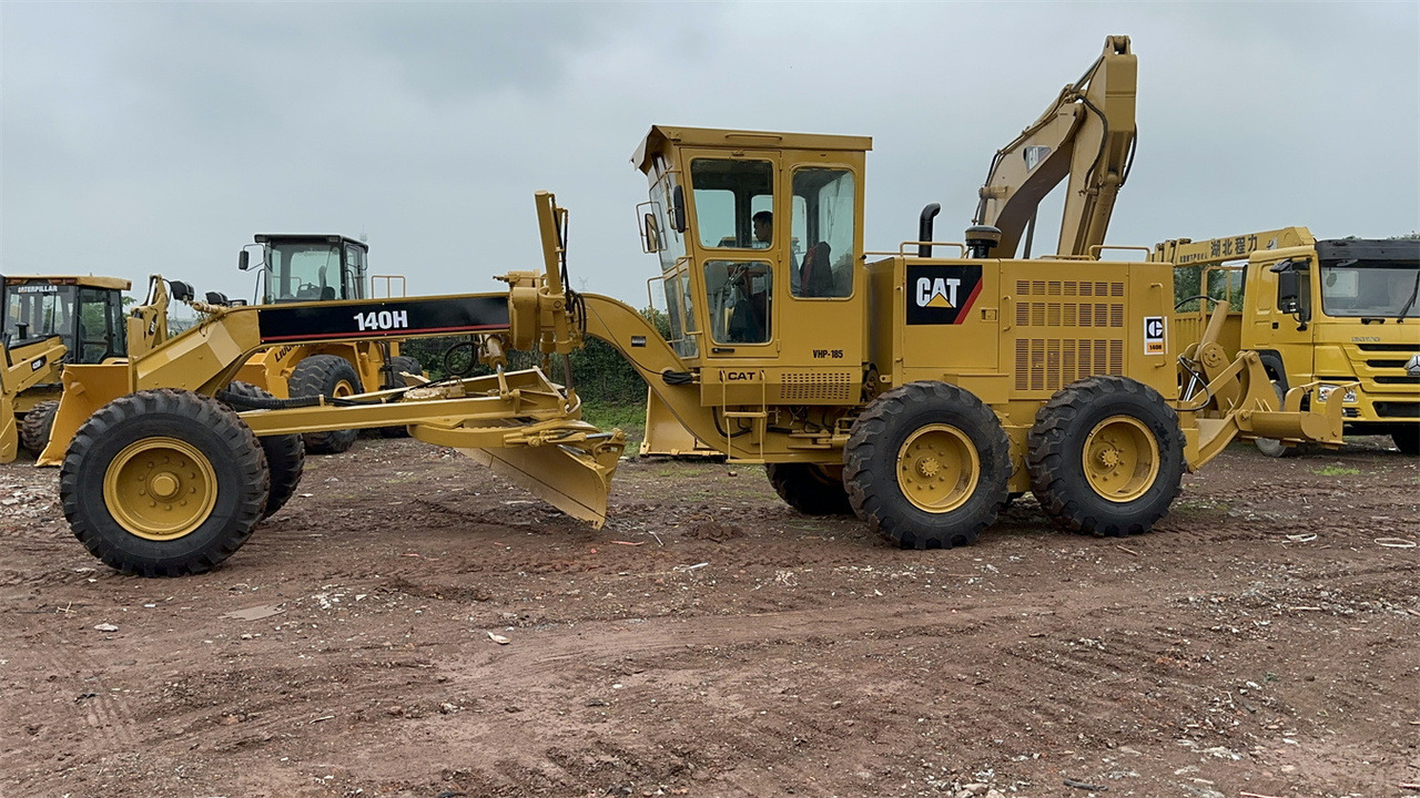 CATERPILLAR 140H - Грейдер: снимка 4 CATERPILLAR 140H - Грейдер: снимка 4
