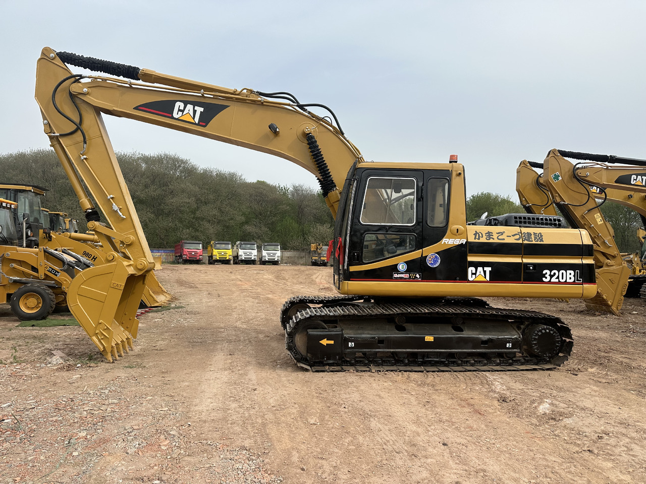 CATERPILLAR 320BL - Верижен багер: снимка 2 CATERPILLAR 320BL - Верижен багер: снимка 2