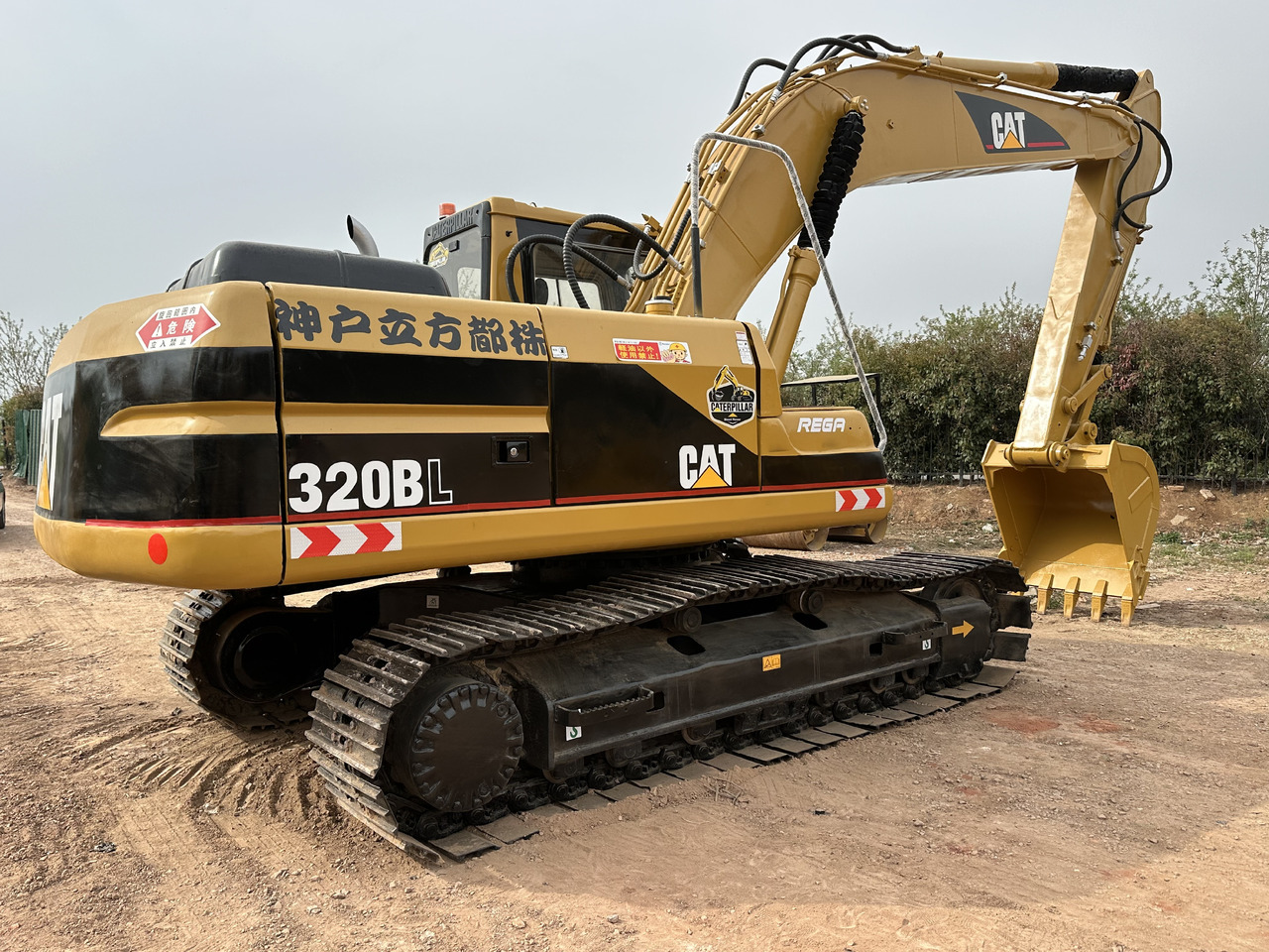 CATERPILLAR 320BL - Верижен багер: снимка 4 CATERPILLAR 320BL - Верижен багер: снимка 4